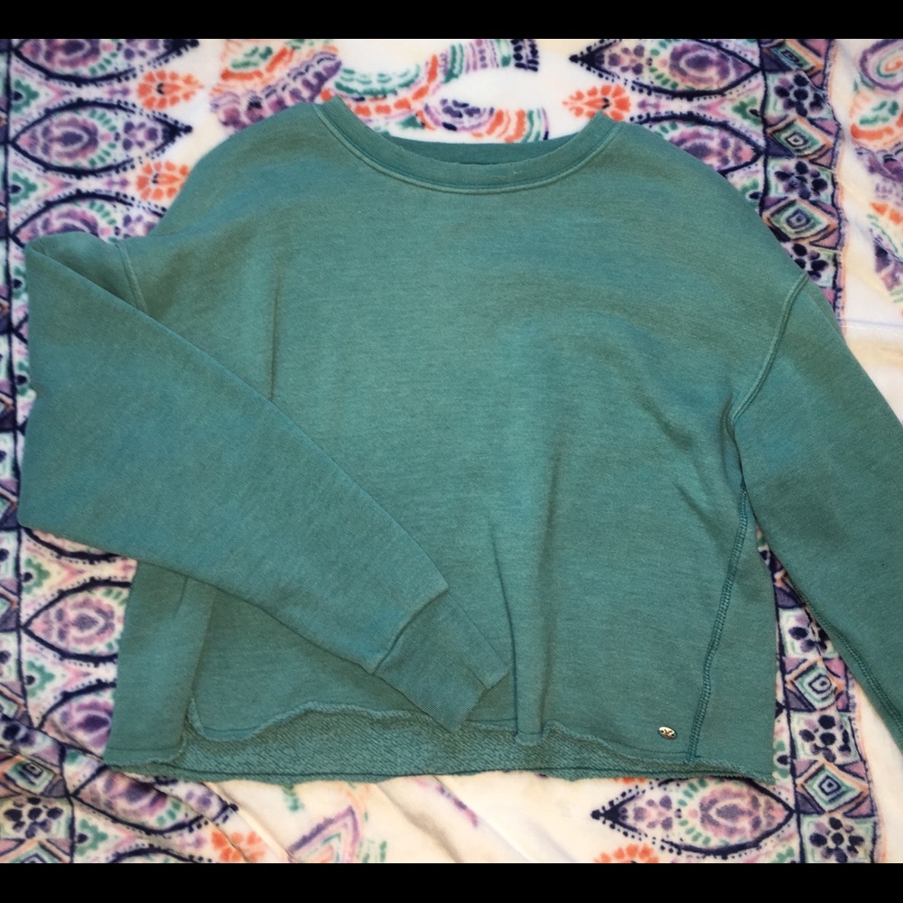 American eagle crop top sweater